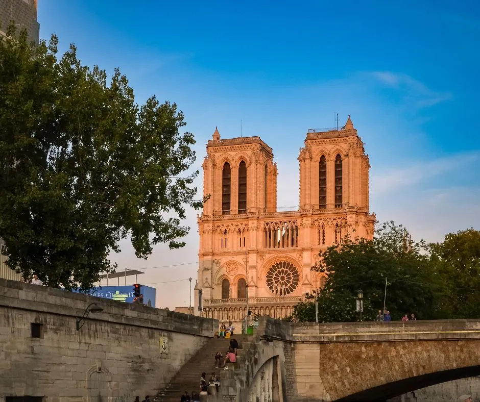 Notre de Paris